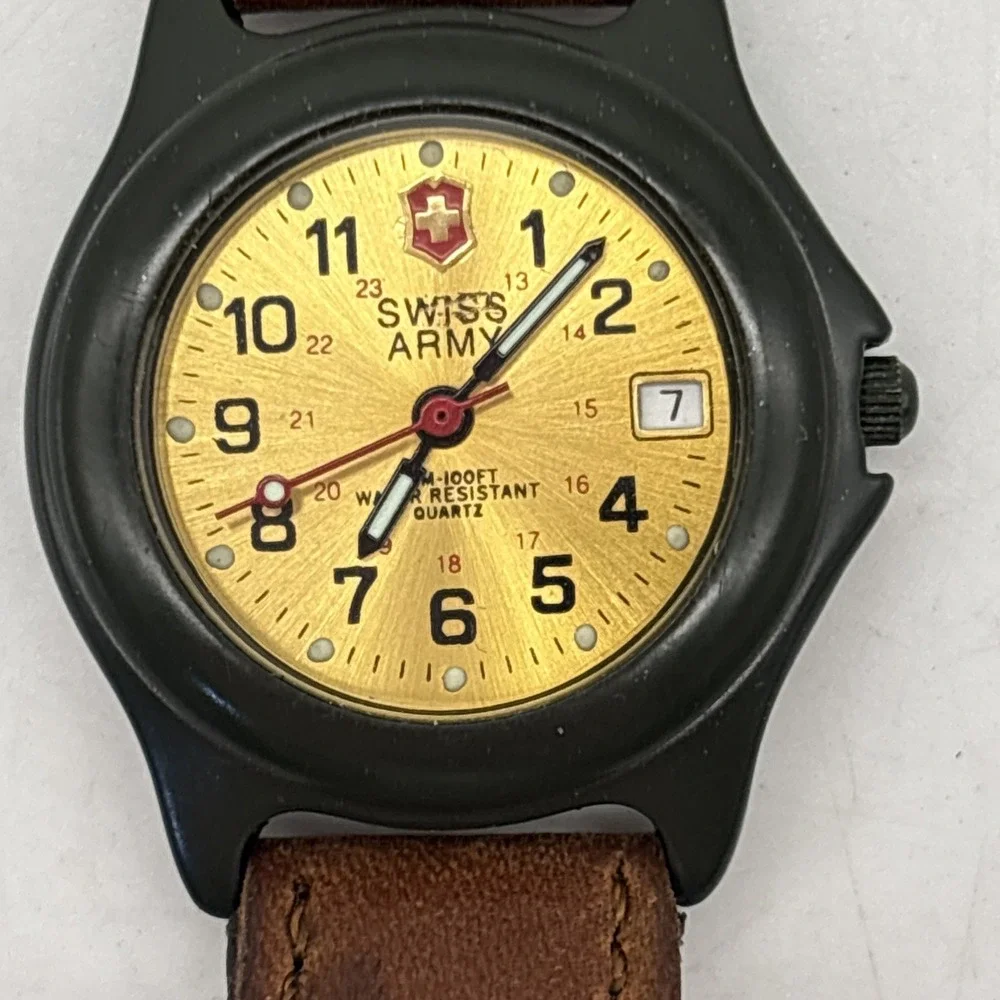 Swiss Army Quartz Wristwatch 3888 Date Fabric Leather Band Green Gold Face Women